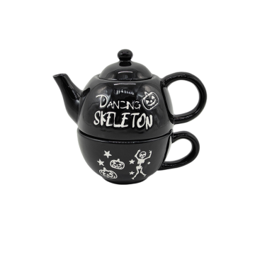 Exquisita y práctica tetera de Halloween.