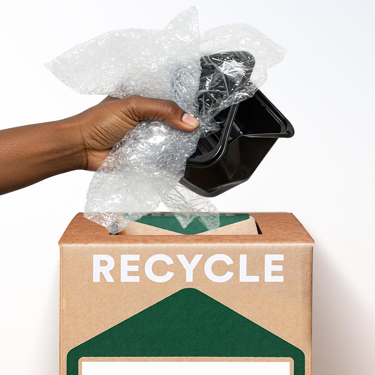 CS33_ZWB_Thumbnail_PlasticPackaging_Base