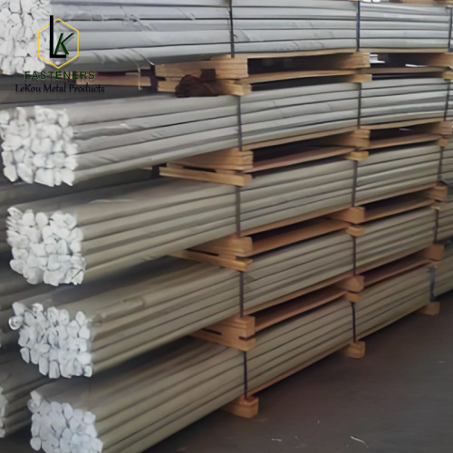 Рэзьбавыя стрыжні DIN976 на продаж