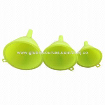 3-piece Plastic Funnel Set with Nice Appearance