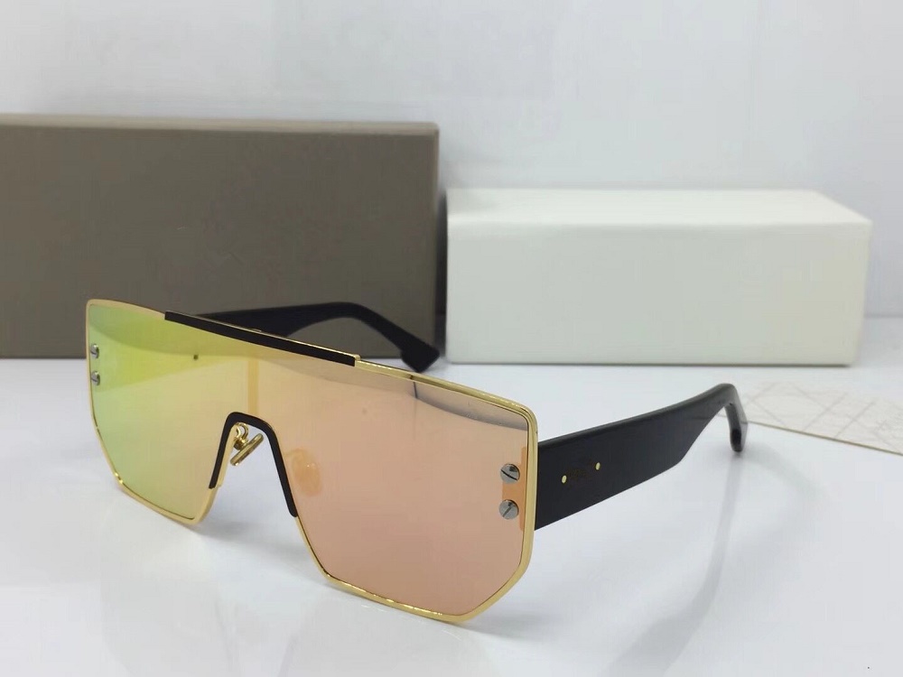 Goggle Shaped Sunglass