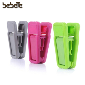 Colorful Plastic Velvet Hanger Clip