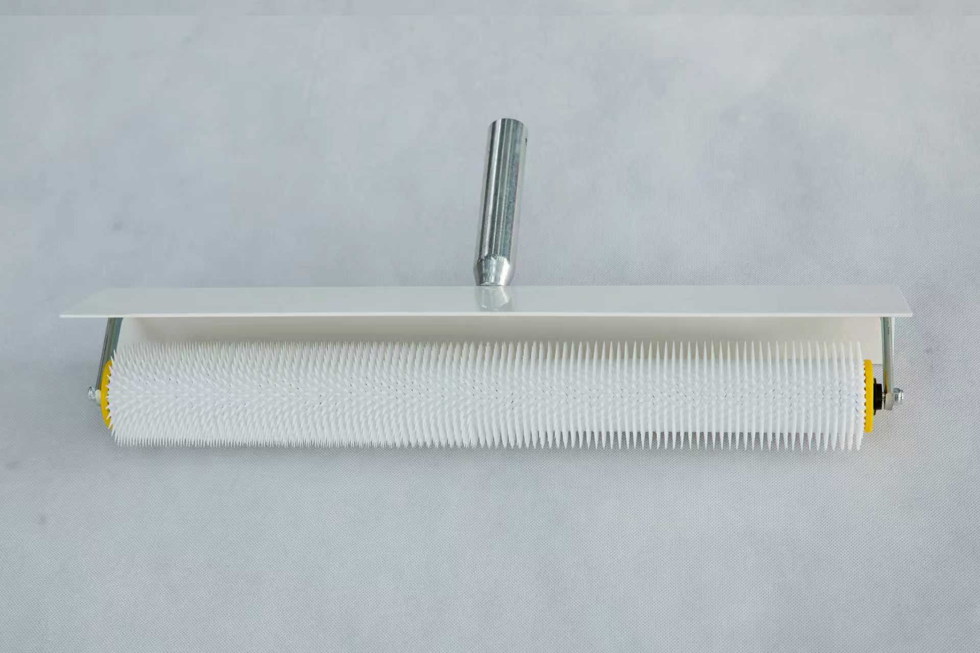 P2 500-11mm Spiked Roller with Mudguard