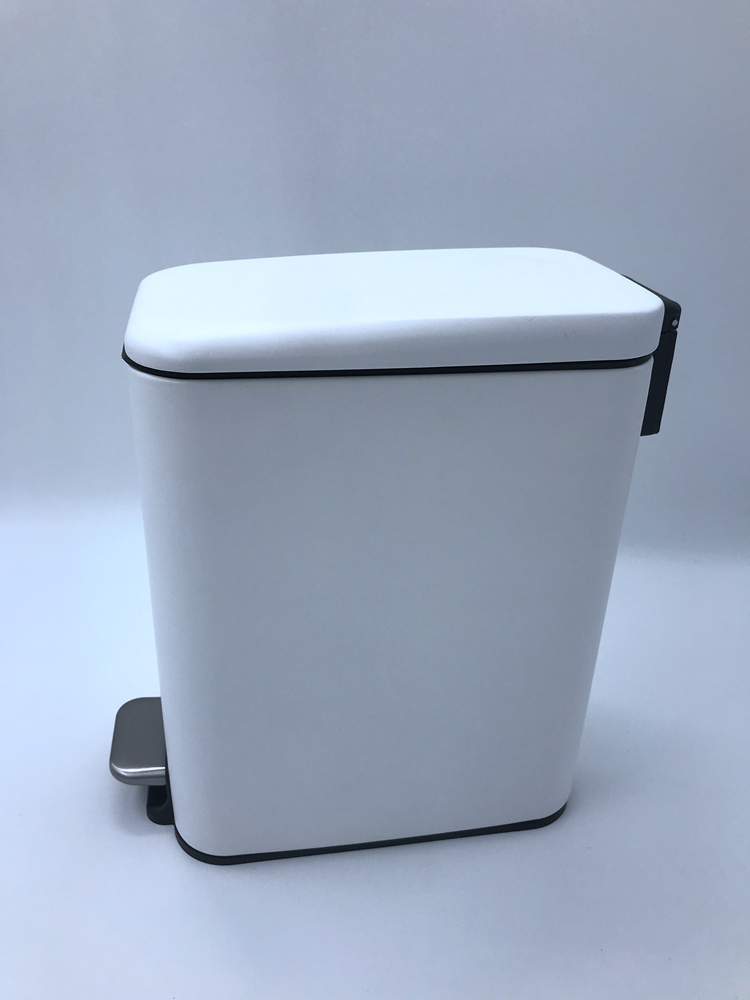 Soft Close Pedal Bin