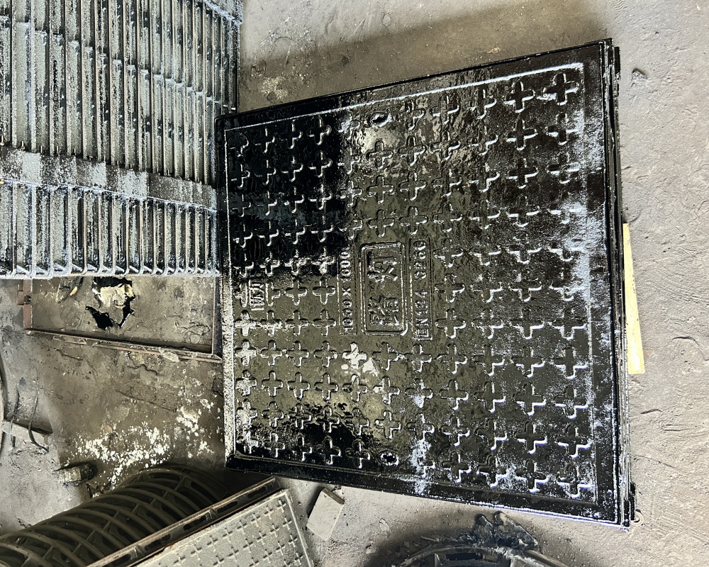 manhole cover details