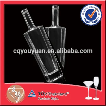 Square Unique 700ML Flat Glass Rum Bottle With Cork Top