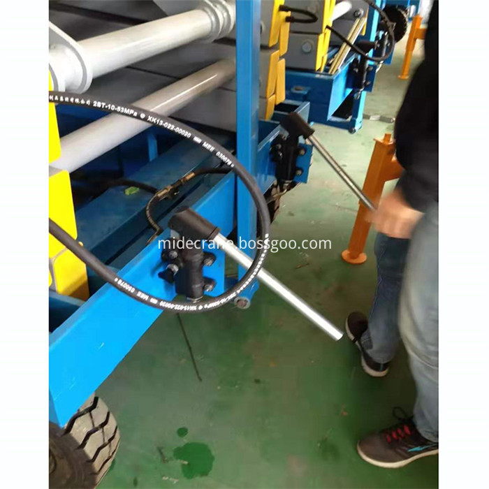 manual scissor lift