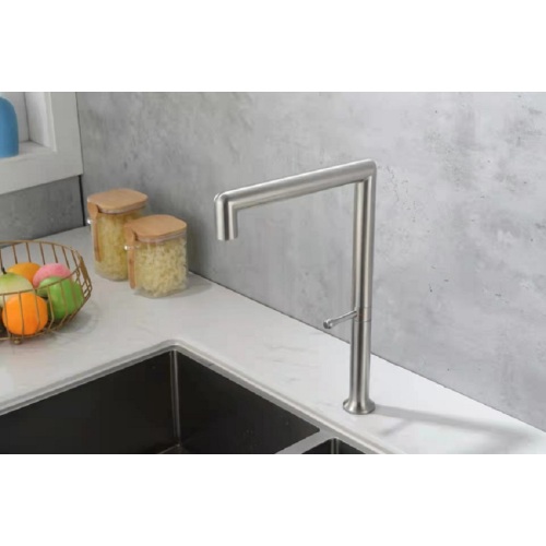 stainless steel kitchen sink