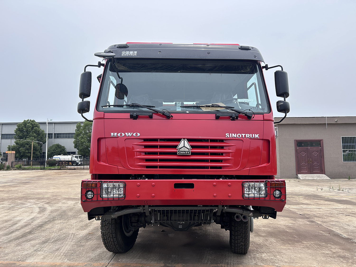 HOWO 6X6 all wheel drive fire fighting truck