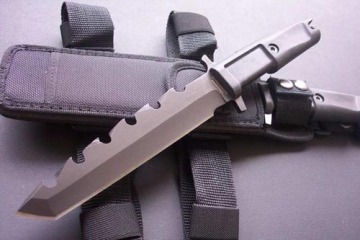 black-Ti finish tanto sawblack blade military knife w,rubber handle
