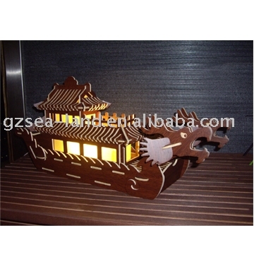 DRAGON BOAT LANTERN