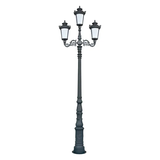 European Villa Landscape Outdoor Waterproof Retro Garden Lamp