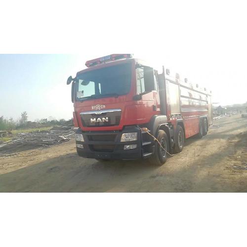 Tout nouveau camion de pompiers en mousse MAN CAFS