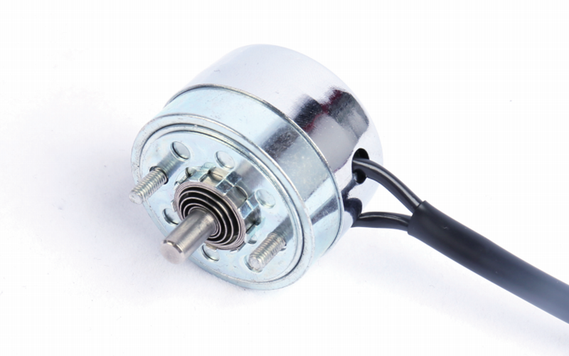 上 剪线 、 拨线 电磁 铁 适用 适用 机型 ： 绷缝机 绷缝机 全 全 全