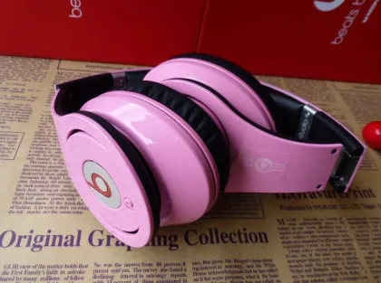 Professional Headphone Computer headphones Noise Reducing Studio in pink