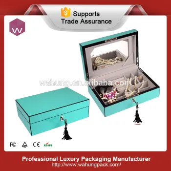 Wooden Jewelry Gift Box for Women Green Color with Black Outline