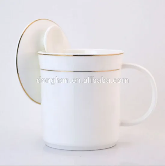 ceramic coffee mug with lid