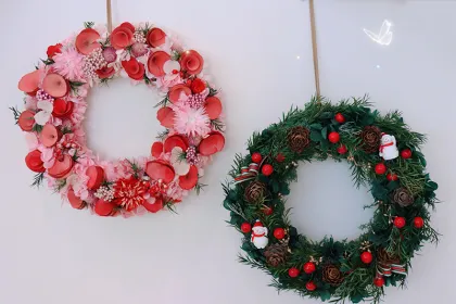 Everlasting Rose Wreaths: Preserved Flower Decorations for Home