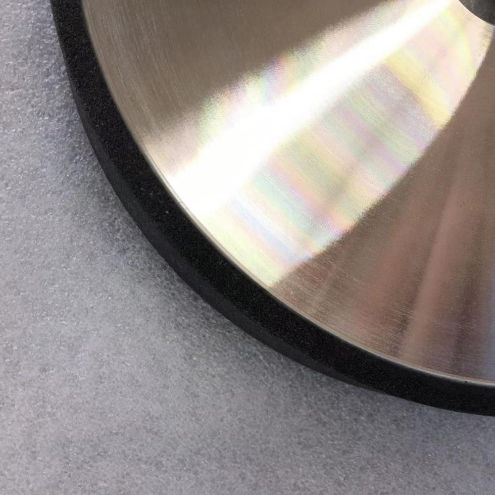 Ceramic CBN Wheel Grinds Tool Steel