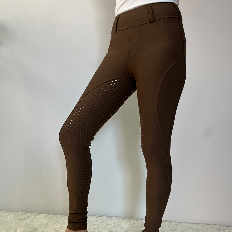 Pantaloni marroni di leggings equestri femminili