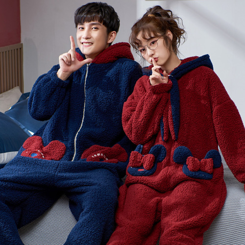 Men's And Women's Pajamas Flannel matching pajamas can be worn outside Factory