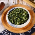 Daun bayam kering dikontrol pestisida