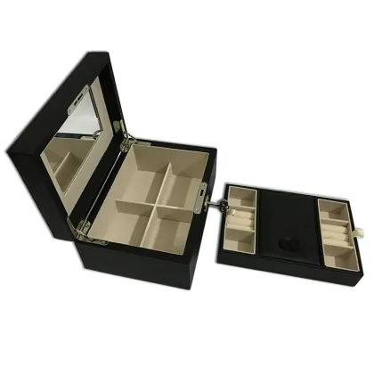 Personalized jewellery box with necklace hanger