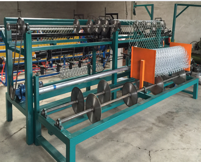 Fully Automatic Chain Link Fence Weaving Machine