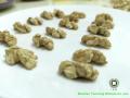 Kuarters Cahaya Kernel Walnut Terbaik