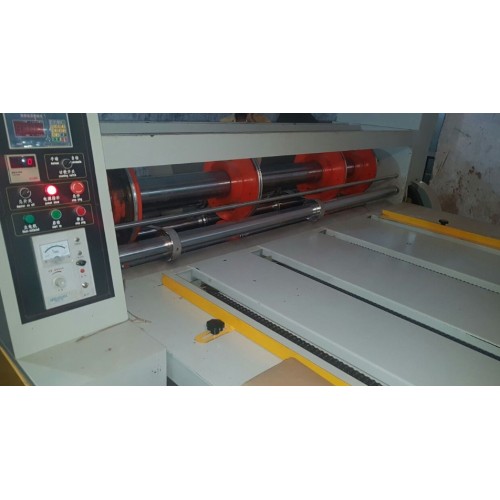 Semiautomatic rotary slotter machine