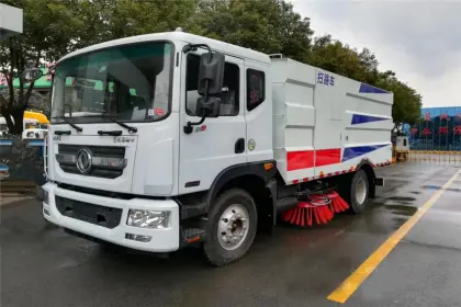 HOT Sale Dongfeng D9 Truck Mounted Sweepers