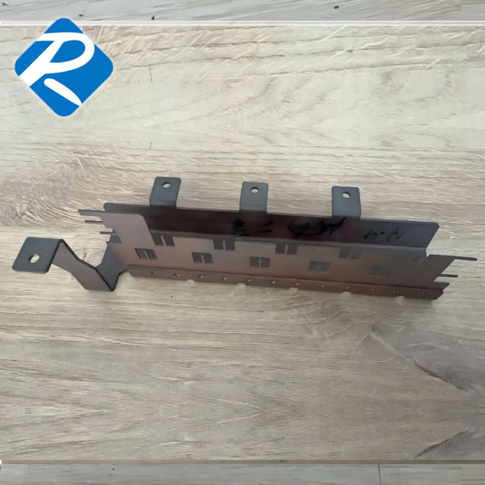 Estampagem de veículos de nova energia em chapa metálica