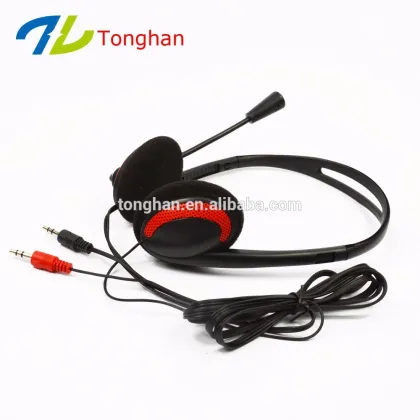 Red computer audio jack long wired headphones headset with microphone