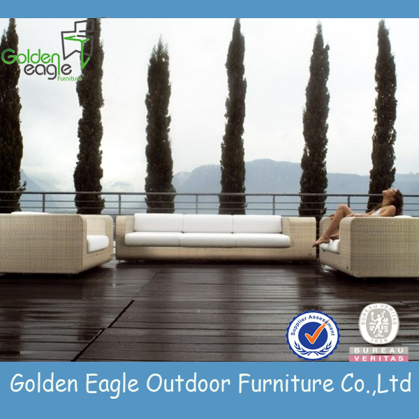 Luxury Outdoor sectional rattan garden sofa