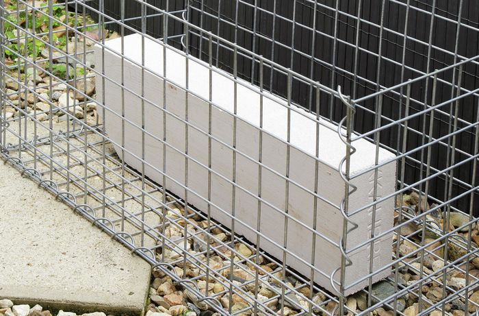 DIY 1 – Step 2 – How to build a DIY gabion potting bench – John Downs-1