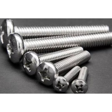 Different sizes thread ISO 7380 pan head screws