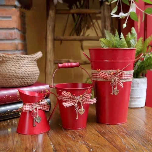 Exquisite key tin flower arrangement bucket
