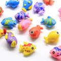 Herstellung niedliche fischförmige Harzperlen Kawaii-Harze für Schlafzimmer Telefon Dekor Spacer Craft Dekoration Perlen Charms