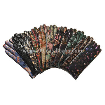Beauty suede colorful printing pattern ladies sheepskin leather gloves SS-EWE103