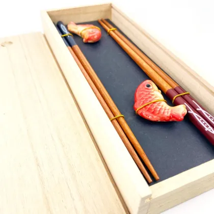 New Luxury Classic Japanese Saury Chopsticks Set with Wooden Box