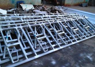 Dry / Pregnant Postpartum Cow Head Lock With Hot - Galvaniz