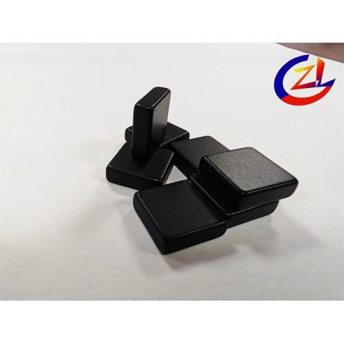 Ceramic Block Magnets ceramic Round made in ferrite magnetic powder Manufactory