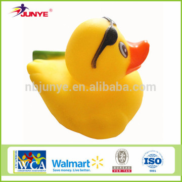Ningbo Junye funny rubber duck toy/vinyl toy