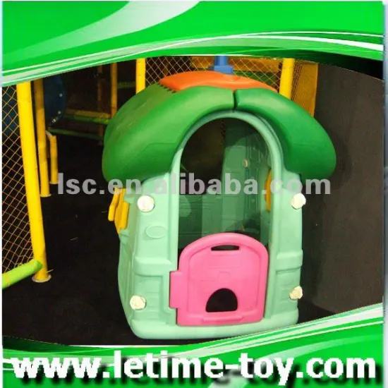 outdoor playhouse for girls
