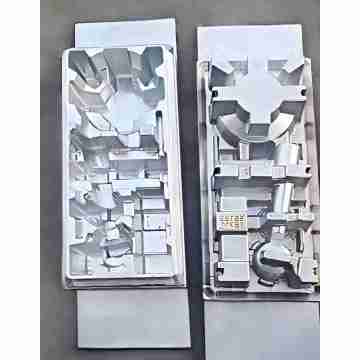 Dry press pulp mould for pulp molding