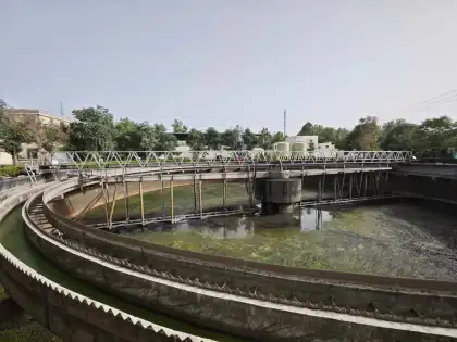 Peripheral Drive Sludge Scraper