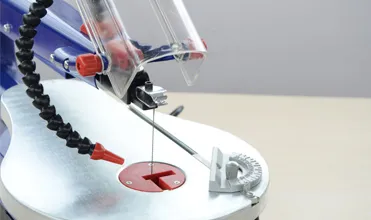 Woodworking Scroll Saw Machines and Blades