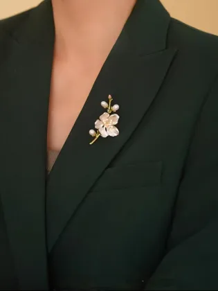 Magnolia Alba Metal Brooch