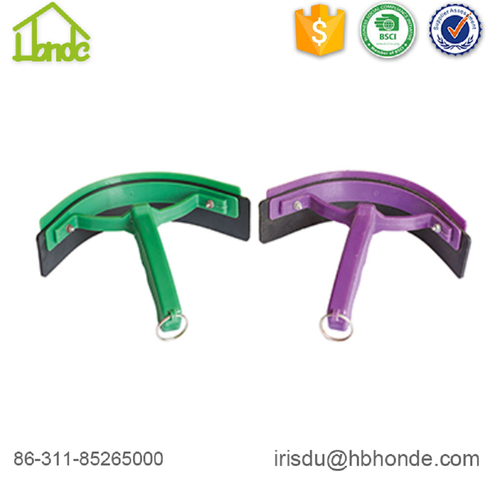 Plastic Half Moon Horse Sweat Scraper