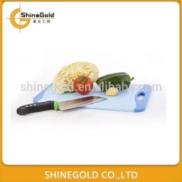 Hot selling plastic vegetable cutting board